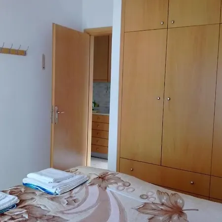 Cosy New Apartment- 5' To The Beach, 15' To Center Chania (Crete)
