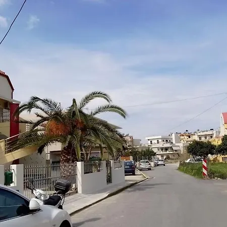 Cosy New Apartment- 5' To The Beach, 15' To Center * La Canée