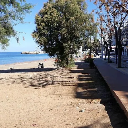 Daire Cosy New Apartment- 5' To The Beach, 15' To Center Hanya