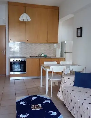 Cosy New Apartment- 5' To The Beach, 15' To Center