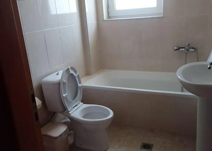 Cosy New Apartment- 5' To The Beach, 15' To Center Chania (Crete)