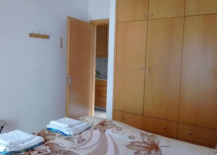 Cosy New Apartment- 5' To The Beach, 15' To Center Chania (Crete)