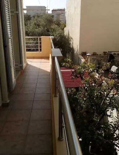 Cosy New Apartment- 5' To The Beach, 15' To Center