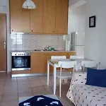 Cosy New Apartment- 5' To The Beach, 15' To Center